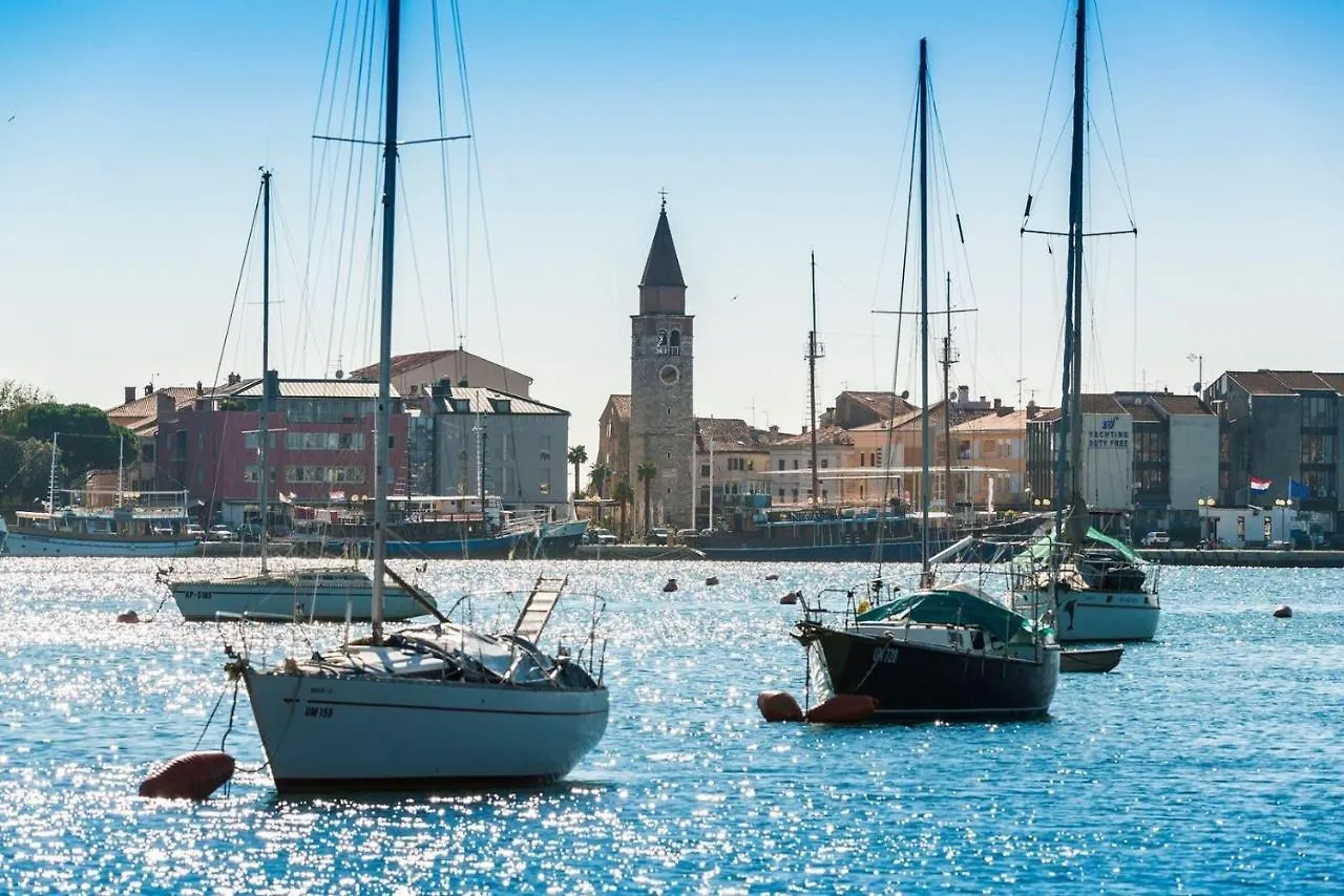 Apartment Garden Palace Superior Studio Sea View II Umag Croatia