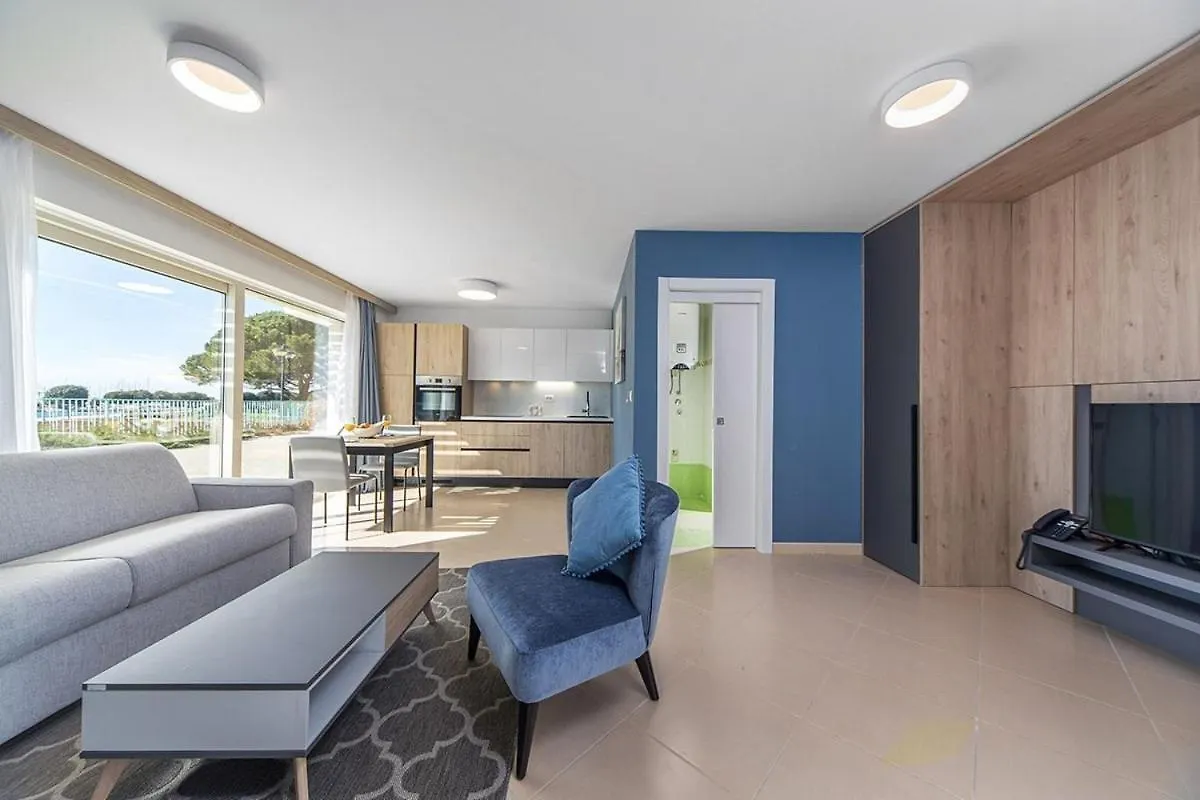 Garden Palace Superior Studio Sea View II Umag Apartment